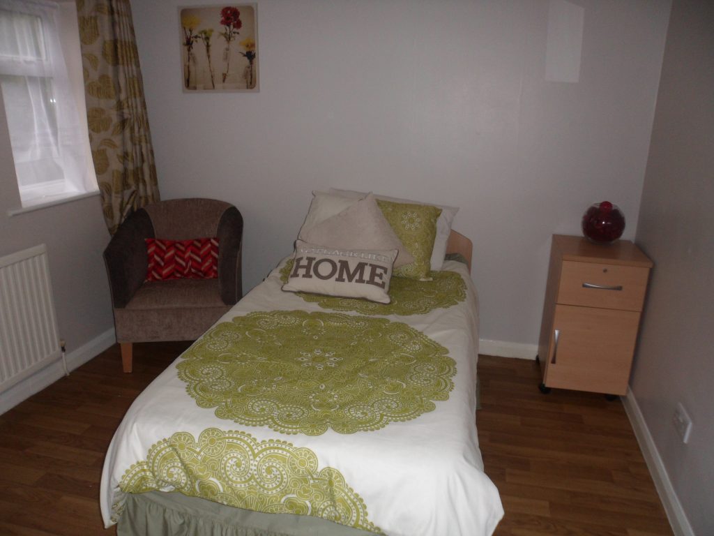 Single bed at Clareville House