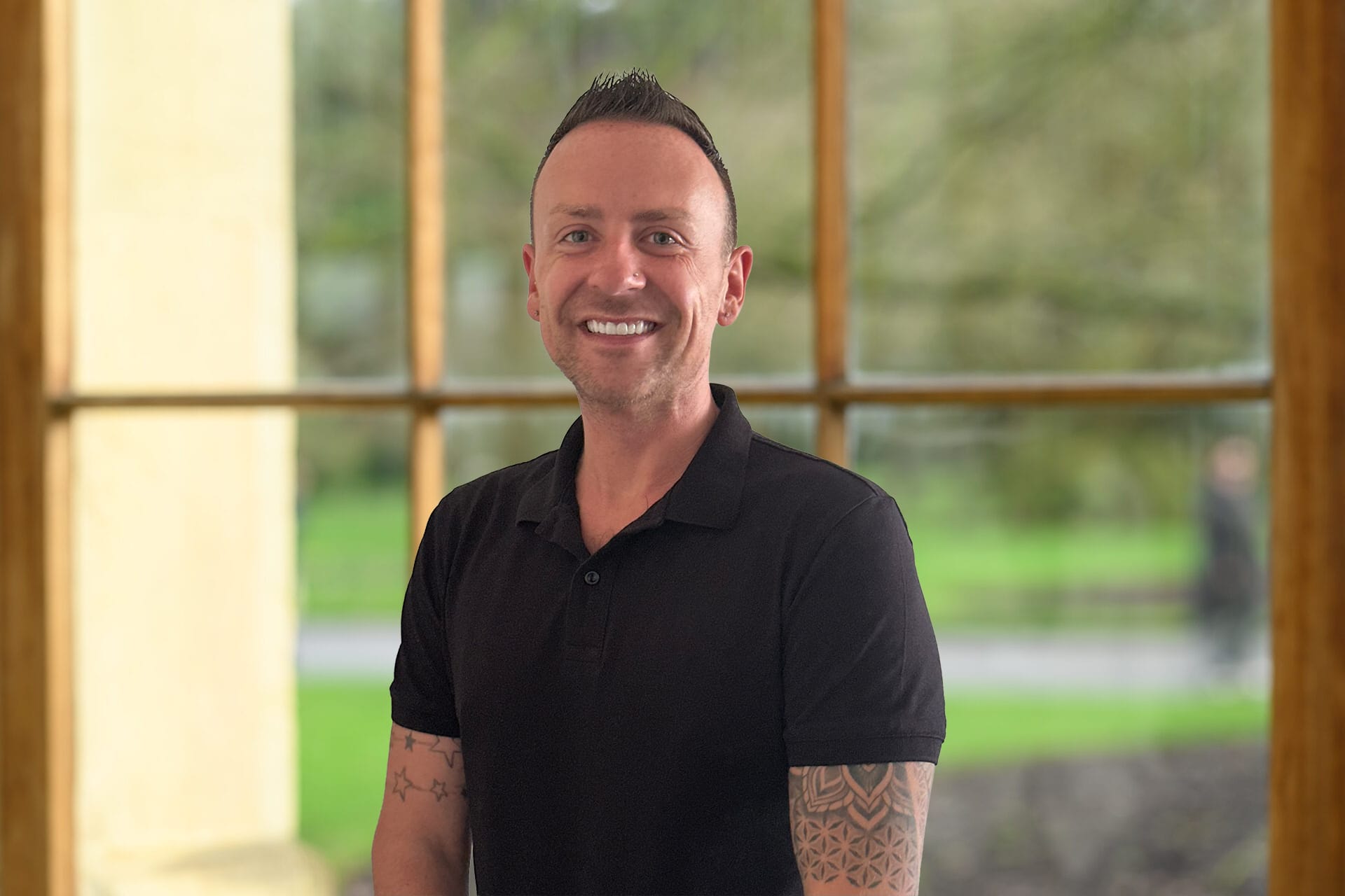 Meet our teams - Achieve together